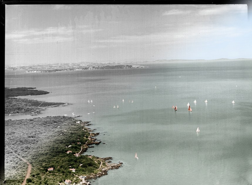 Yachts reaching Rangitoto Island, Auckland
