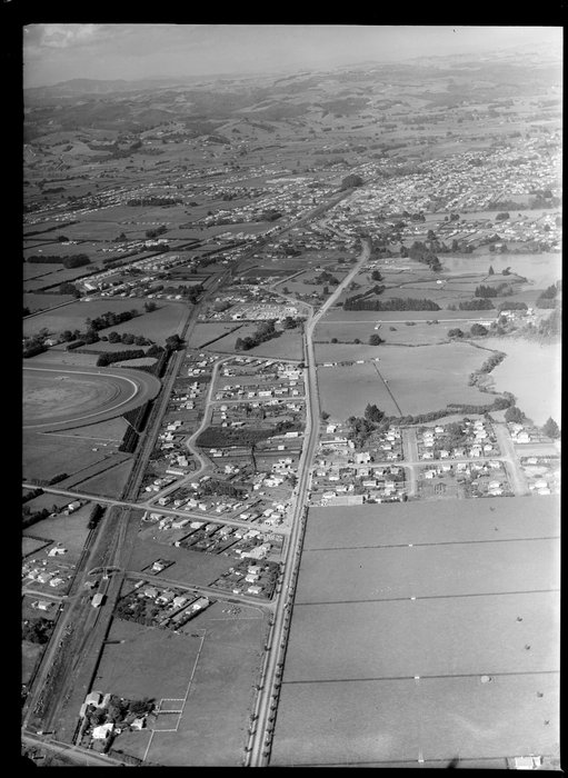 Original photograph: Papakura, Auckland, showing Southern Motorway and surrounding area